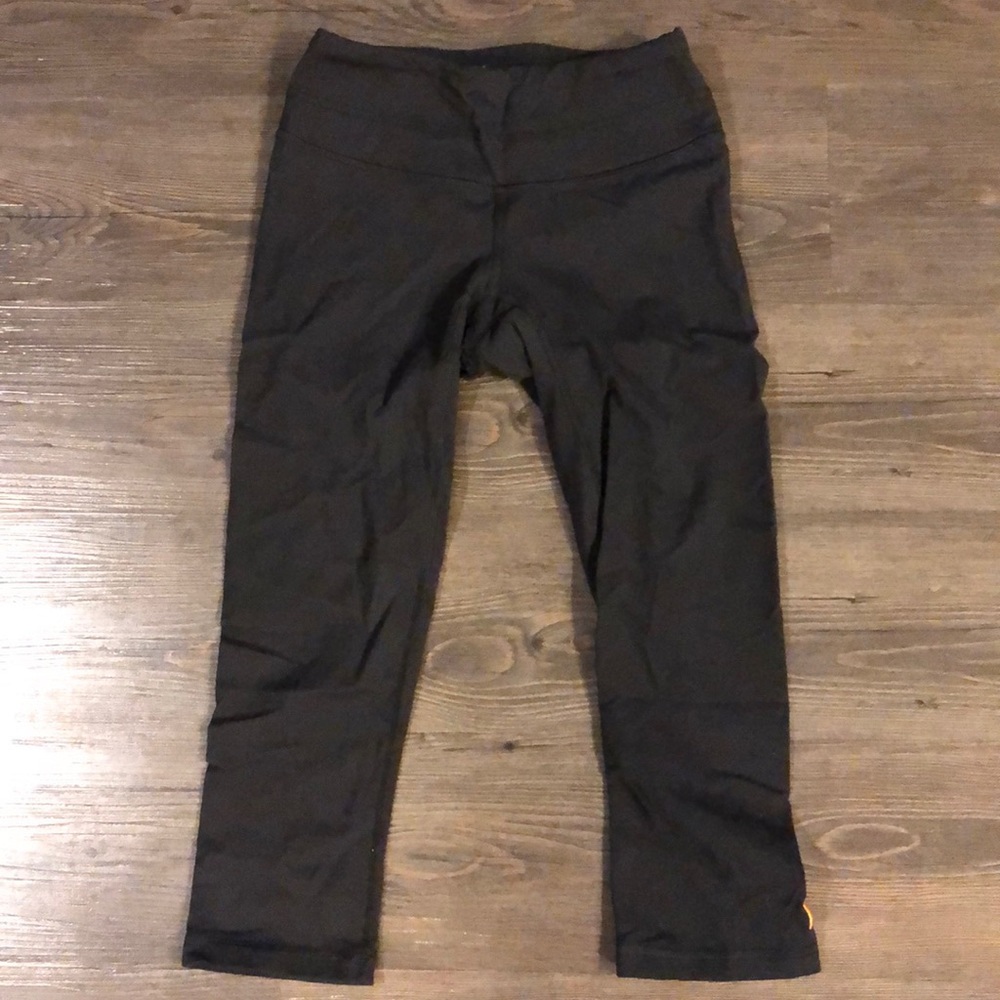 Lucy Activewear Hatha Capris